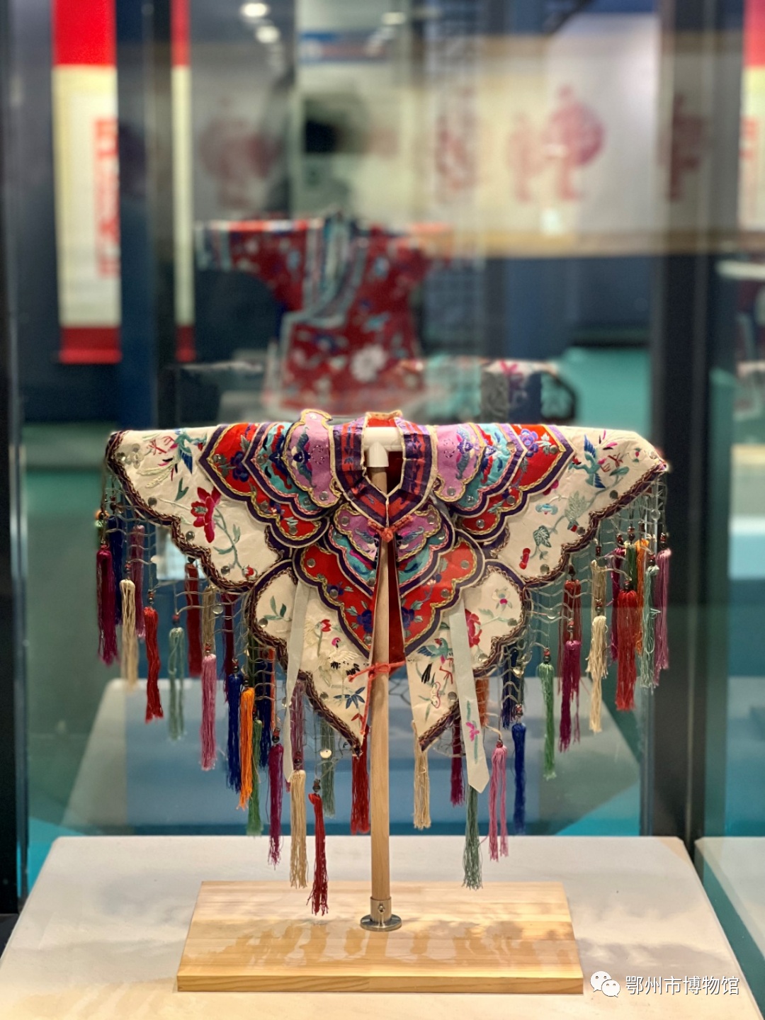 “世界非物质文化遗产――鄂州雕花剪纸展”在鹰潭市博物馆开展